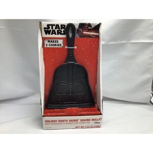 Disney Star Wars Darth Vader Cast Iron Cookie Baking Skillet Collectible Kidcore